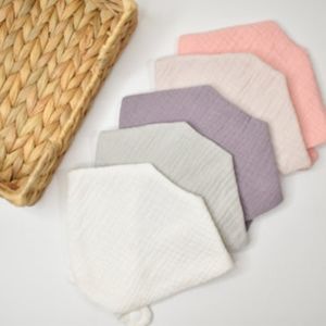 Bib Scarf Pastel